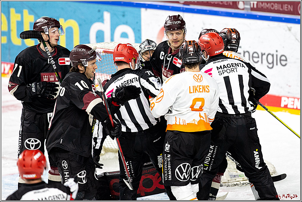 PENNY DEL;  Koelner Haie - Grizzlys Wolfsburg; Koeln, 29.01.2021